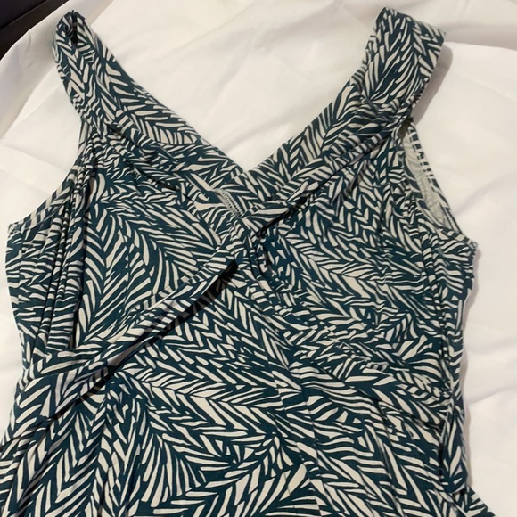 Banana Republic S teal/taupe wrap tie tank tropical jungle vibes print like
new - Picture 6 of 6